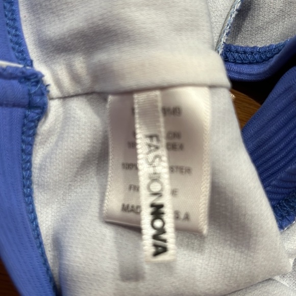 Fashion nova blue bikini top size medium. - Picture 6 of 7